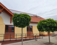 Nyárlőrinc Town Hall